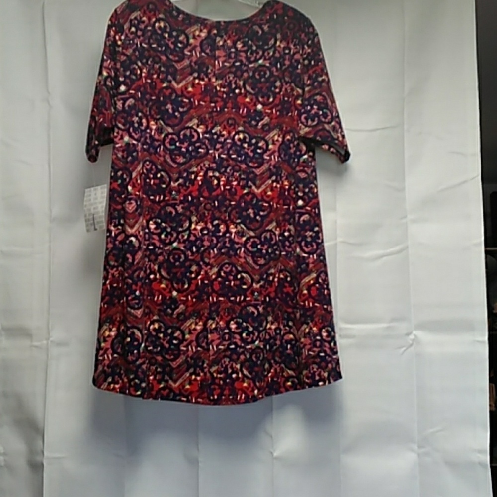 Lularoe Perfect Tee - Picture 2 of 3